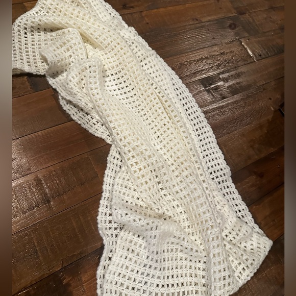 Infinity Scarf - Picture 1 of 4